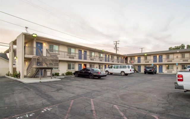 Studio 6 Mojave, CA - Airport