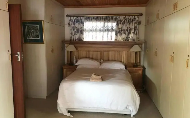 Sedgefield Lagoon Hideout - Kingfisher Drive