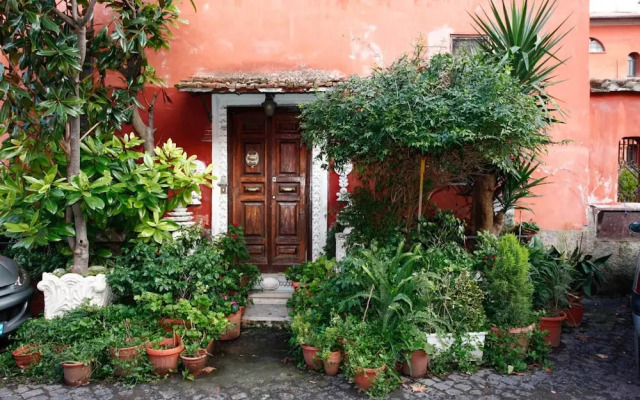 Live Trastevere from Your Homely Corner