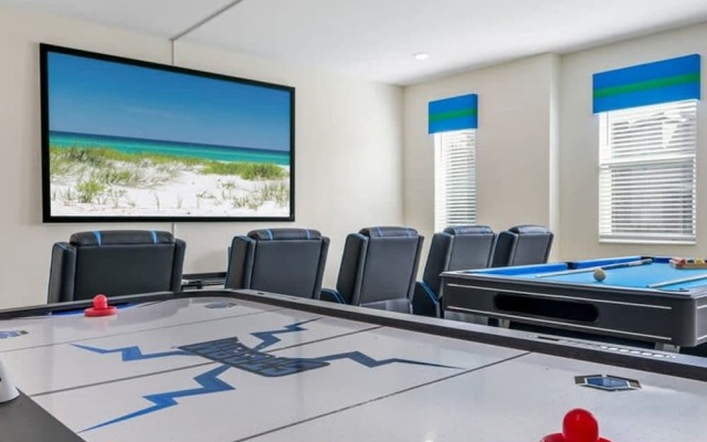 Charming Home Ideal Location Spacious Game Room