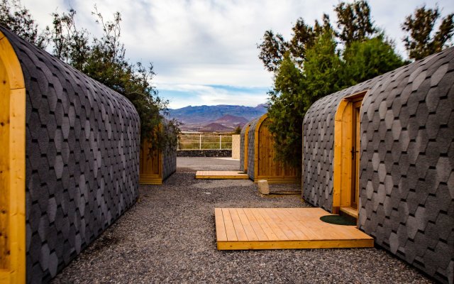 Eco-wooden Houses Camping Montaña Roja