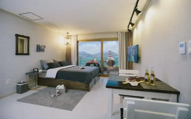 Yeosu the laon pension