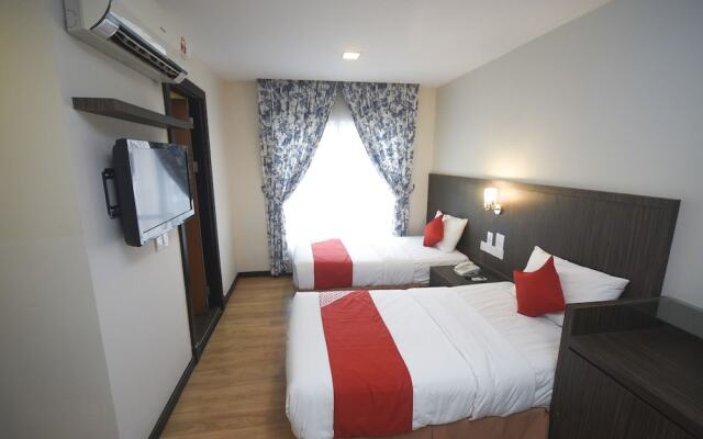 OYO 89399 Sudara Beach Resort