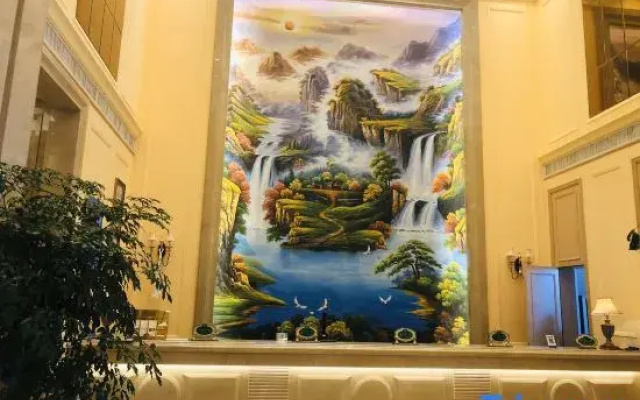 Vienna International Hotel (Qinghai Lake)