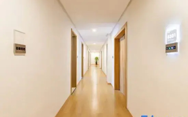 Jianglan Inn Libo Ancient Town Store is translated