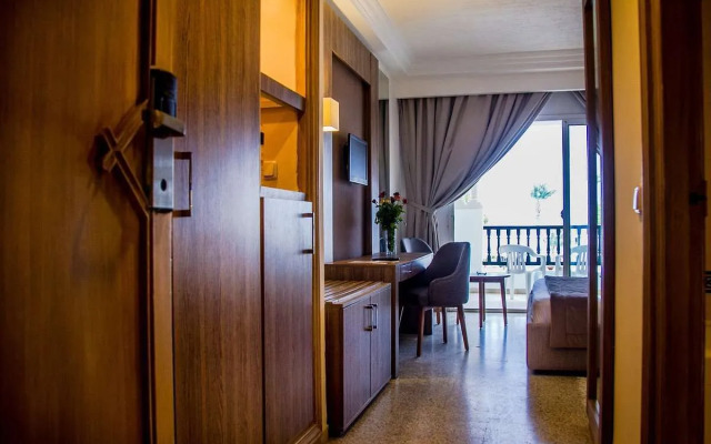 Le Soleil Bella Vista Resort