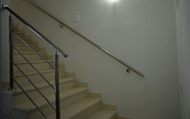 Kuzma Rooms and Apartments