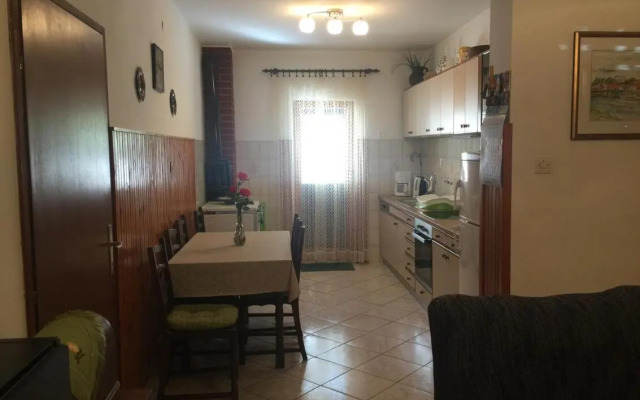 Apartments by the sea Mirca, Brac - 2886