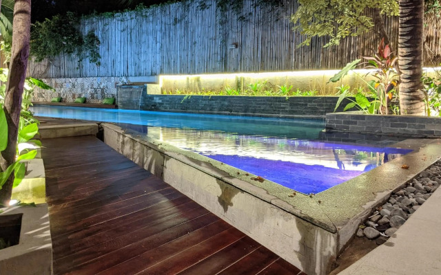 Sarina Hotel & Villa