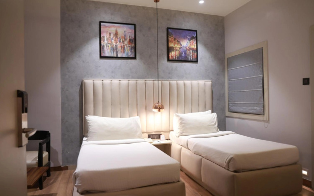 Sapna Clarks Inn – Guest Rooms – Lucknow