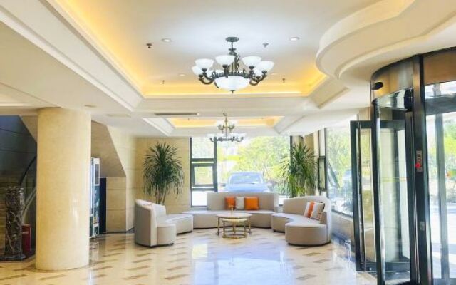 Gingko Lake Resort Hotel Villa
