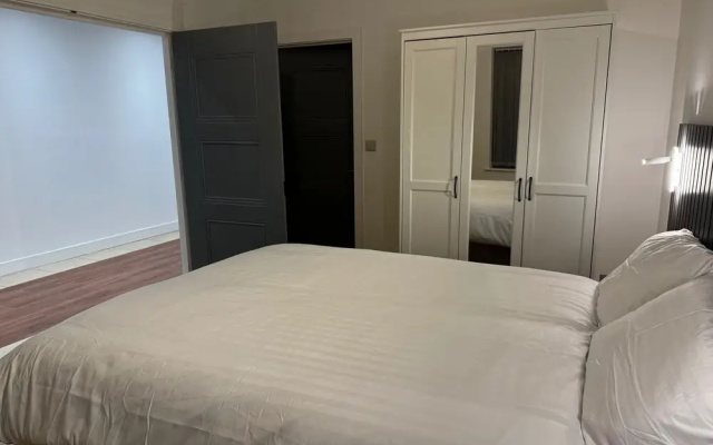 Cosy Flat With Garden London