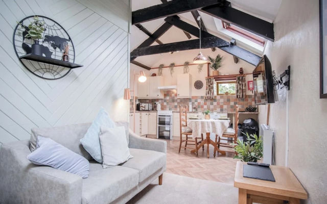 The Loft - 1 Bedroom Apartment