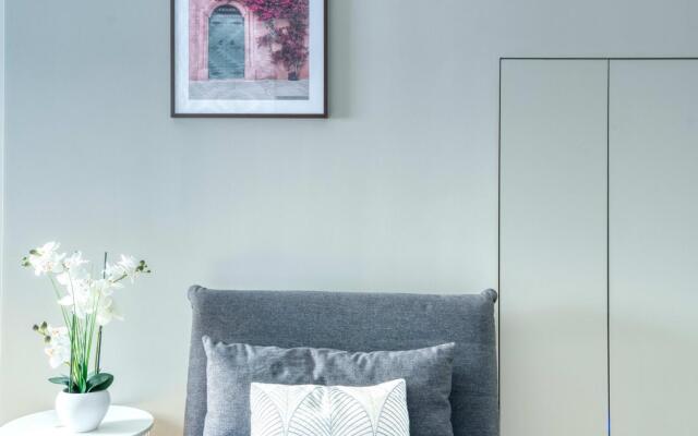 B 2063  - Musée d'Orsay - Spacieux appartement