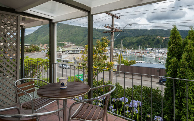 Harbour View Motel