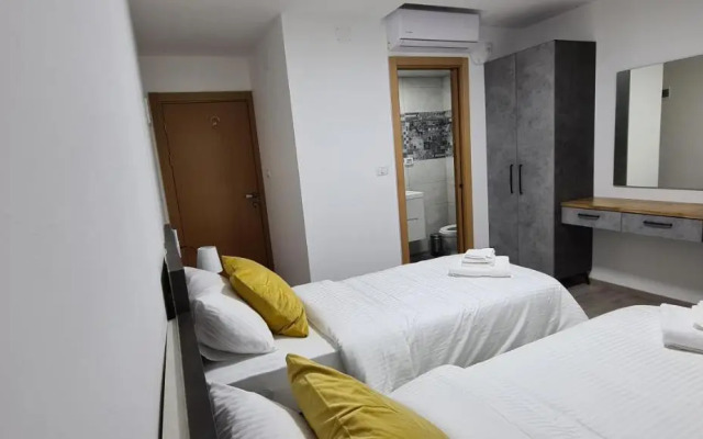 Maria's GuestHouse - Uphill View of Nazareth F