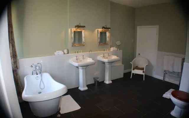 Manor House Hotel