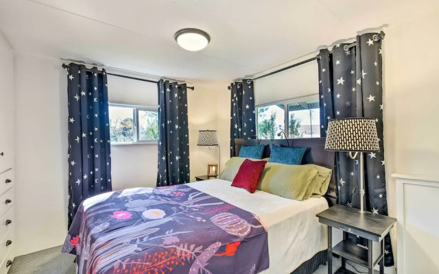 Sedona Stardust Hideaway' w/ Patio & Mtn Views!