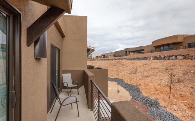 Overlook Oasis