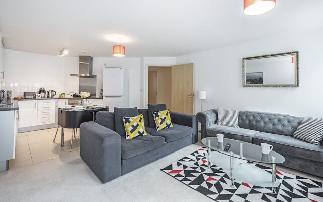 Av Stays Central London 2 Bedroom Riverside