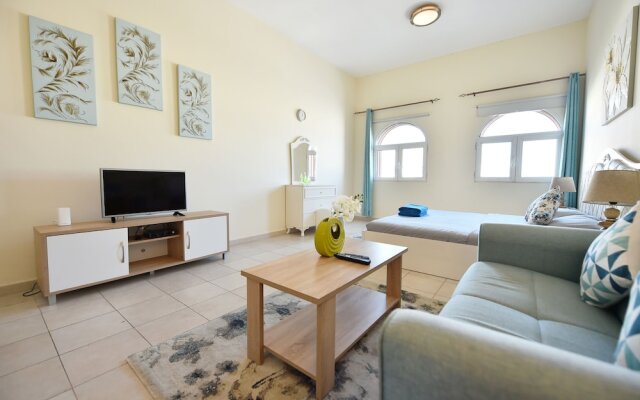 AND - Modern Furnished Studio Apartment