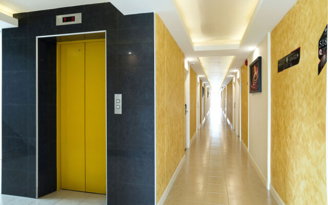 Zircon Hotel