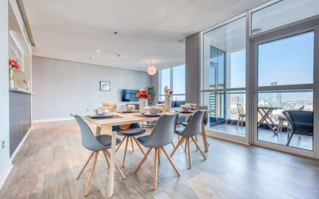 Maison Privee - Skyline & Sea Vw Nxt to Beach, in Dubai Marina