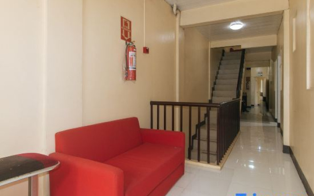 J and T Jamich Suites by RedDoorz