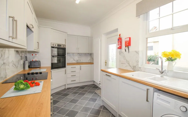 Weymouth Bay Apartment A