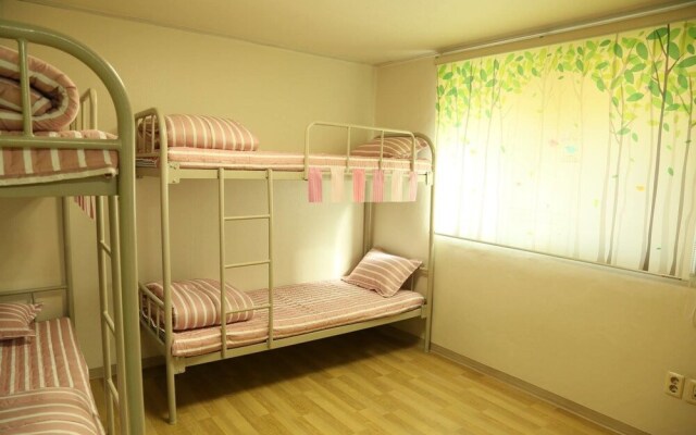 Seoul Holiday Guesthouse - Hostel