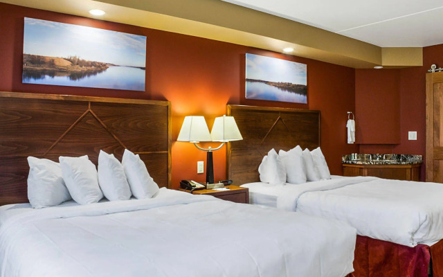 Baymont by Wyndham Jamestown Conference Center & Water Park