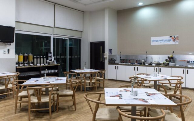 Holiday Inn Express Guadalajara Iteso by IHG