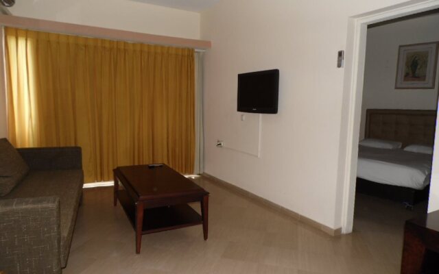 Blue Weiss Hotel