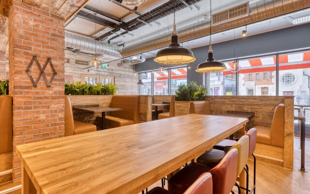 Premier Inn London Hammersmith (Shepherds Bush Road)