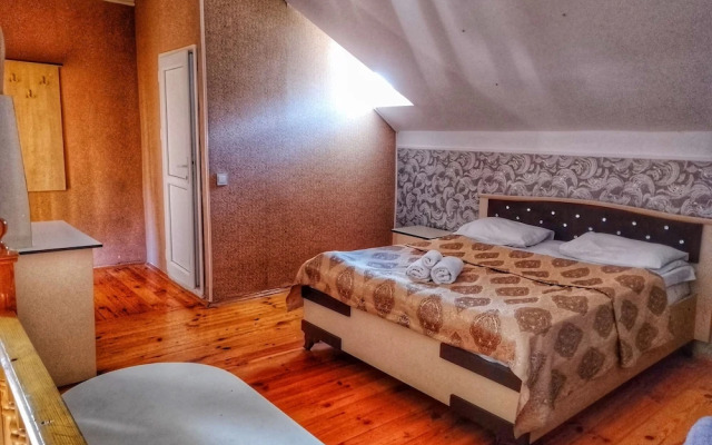 F Garden Hotel