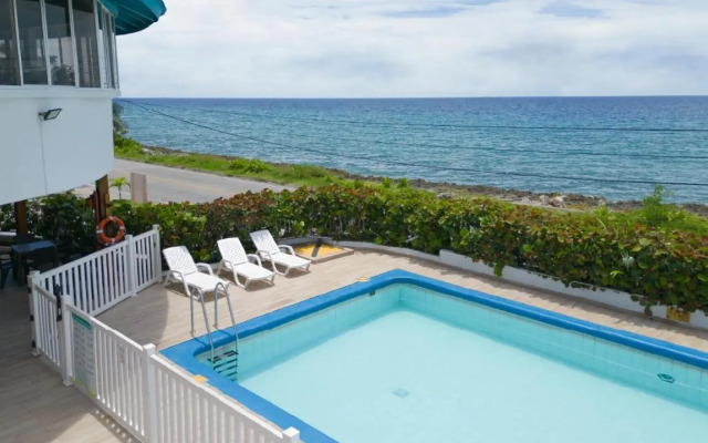 Hotel On Vacation Blue Reef