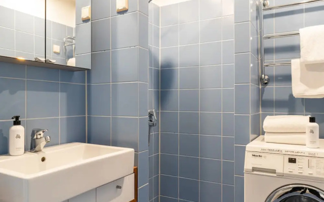 Tyylikäs kaksio Albertinkadulla