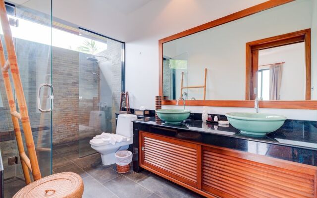 Kan Panorama Seaview Villa