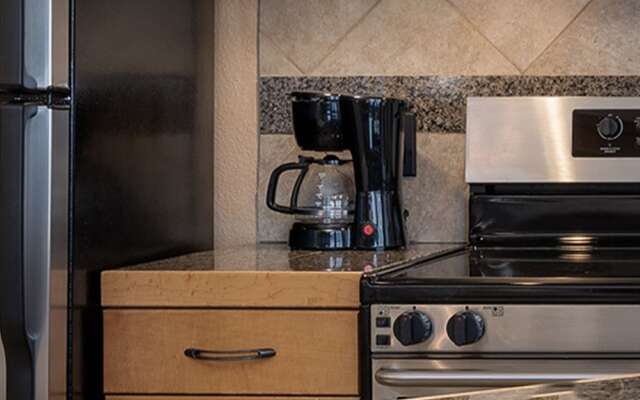 Iron Horse C5083 Studio Bedroom Condo by RedAwning