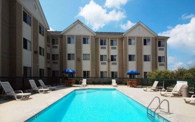 Candlewood Suites Charlotte - Arrowood by IHG
