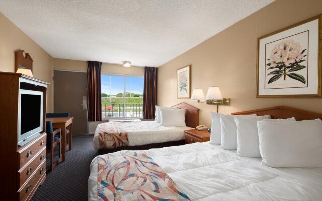 Days Inn Tampa/North Of Busch Gardens