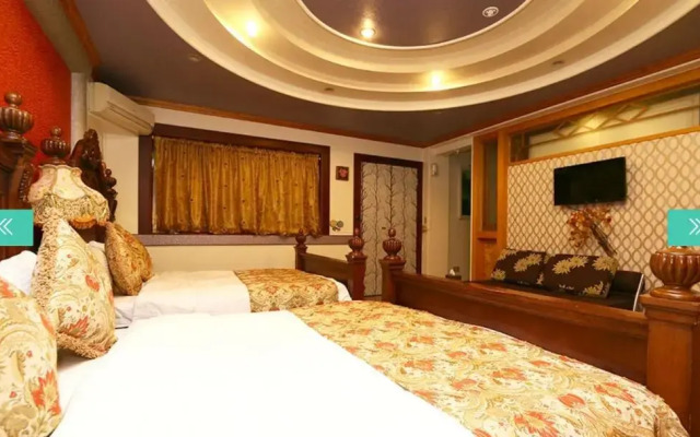 Ocean Deep Hostel