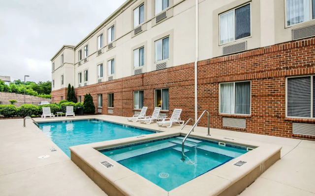 Sleep Inn & Suites Danville Hwy 58