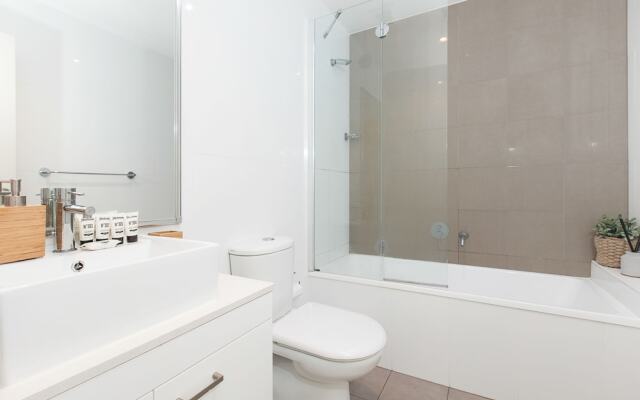 Redfern One Bedroom Apartment with Views