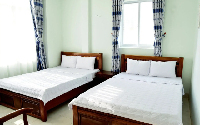 Khach San Huong Giang