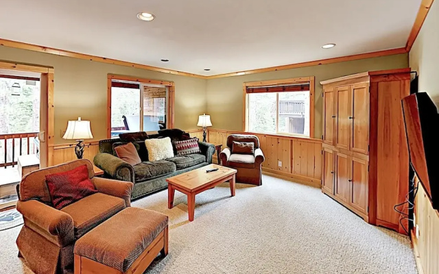 12205 Truckee - 3 Br Home