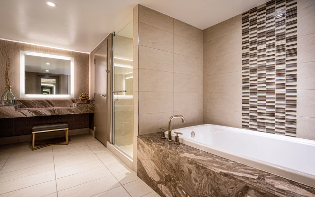 Horseshoe Black Hawk - A Caesars Rewards Destination