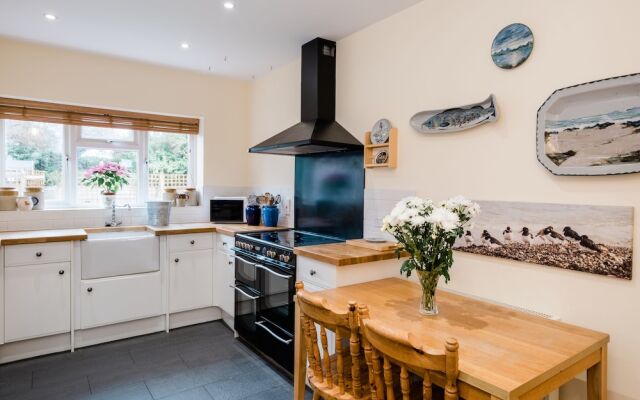 Whitstable's Beachcombers, Sleeps 10, Dog Friendly