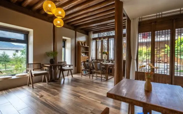Shaxi Hidden Creek Homestay