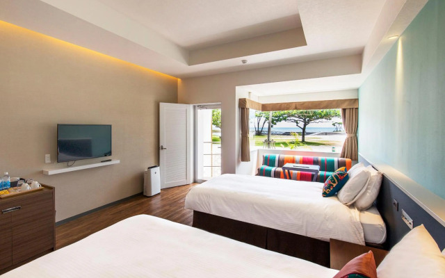 Sunset Beach Hotel